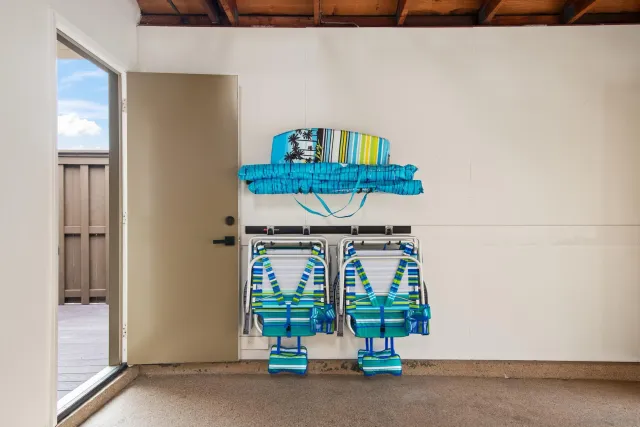 a view of front door and outdoor space