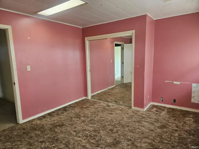 $165,900 | 507 East Viola Avenue, Washington, IN 47501