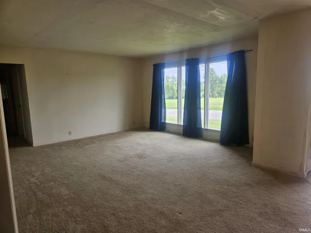 $165,900 | 507 East Viola Avenue, Washington, IN 47501