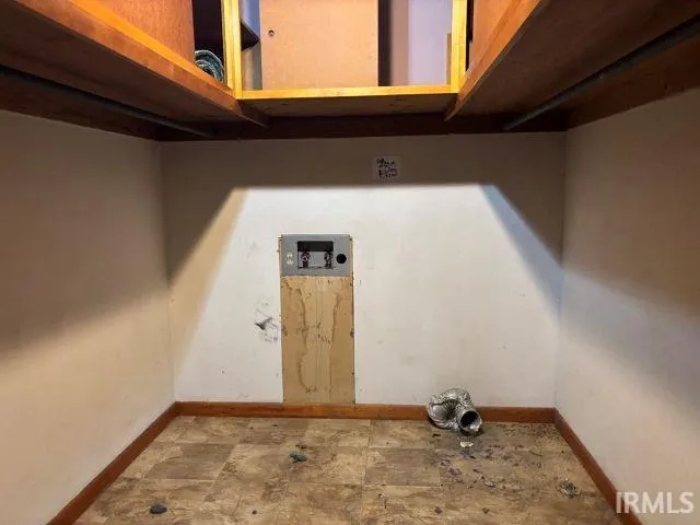 $165,900 | 507 East Viola Avenue, Washington, IN 47501