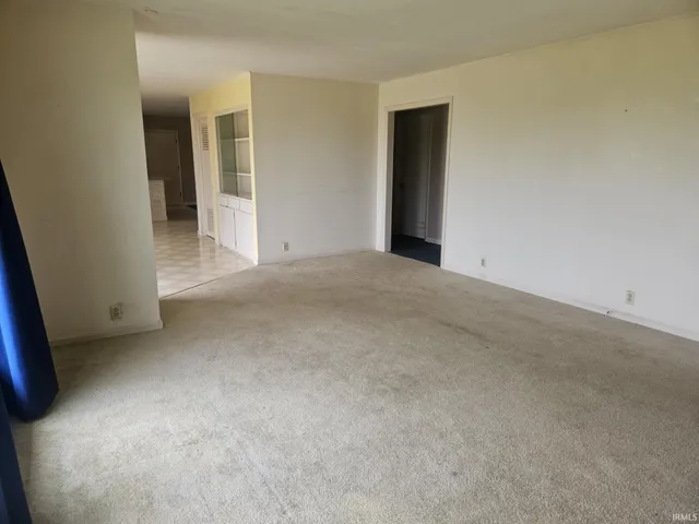 $165,900 | 507 East Viola Avenue, Washington, IN 47501