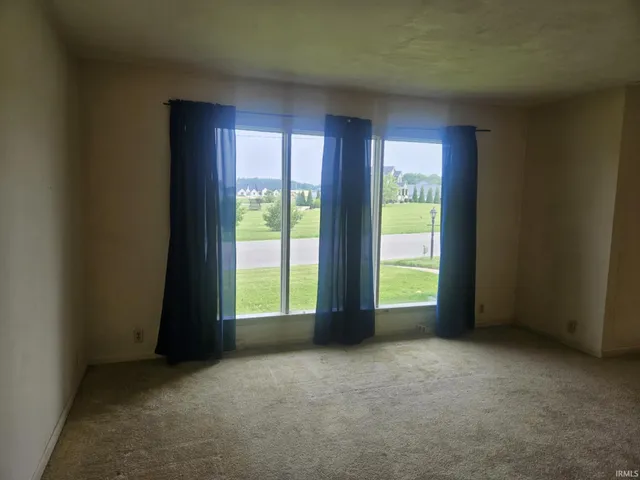 $165,900 | 507 East Viola Avenue, Washington, IN 47501