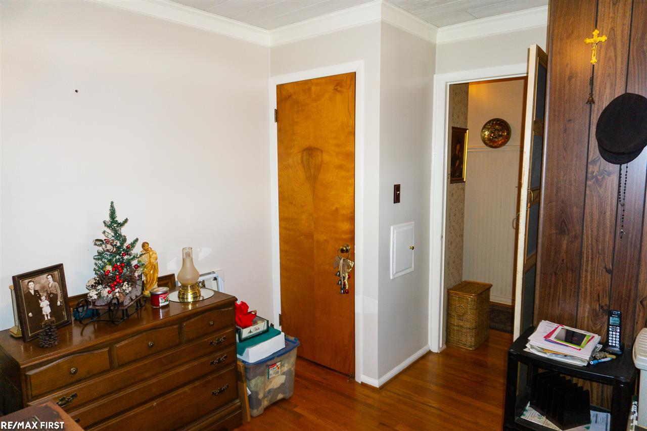 18545 Stephens Road Eastpointe, MI 48021 - Photo 26 of 29 31387649-26.JPG