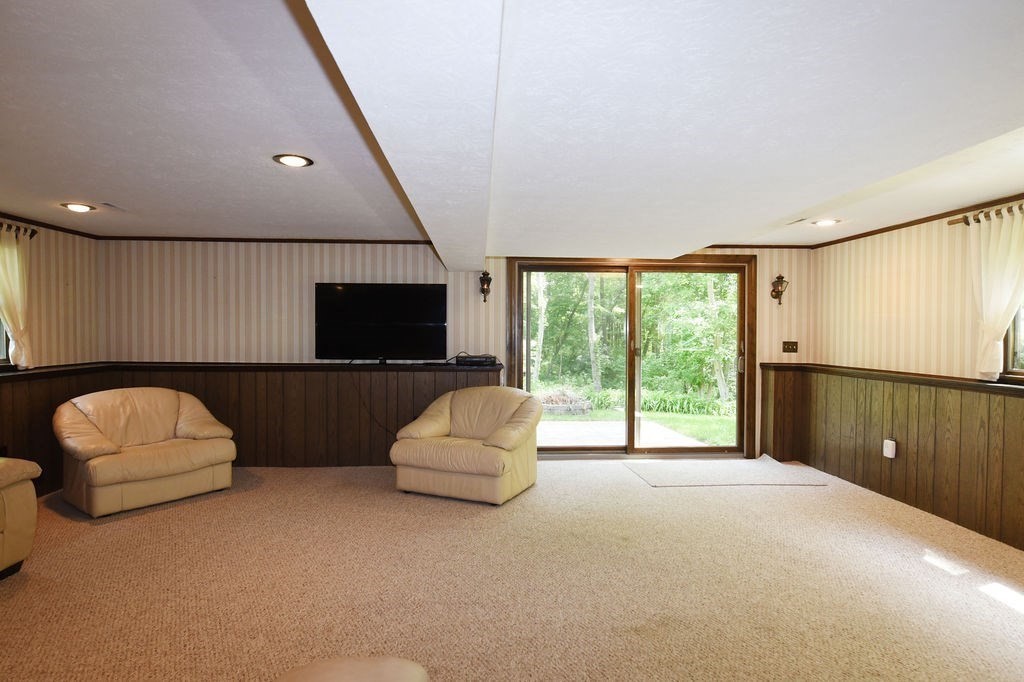 212 Spruce Way Hanover, MA 02339 - Photo 21 of 42