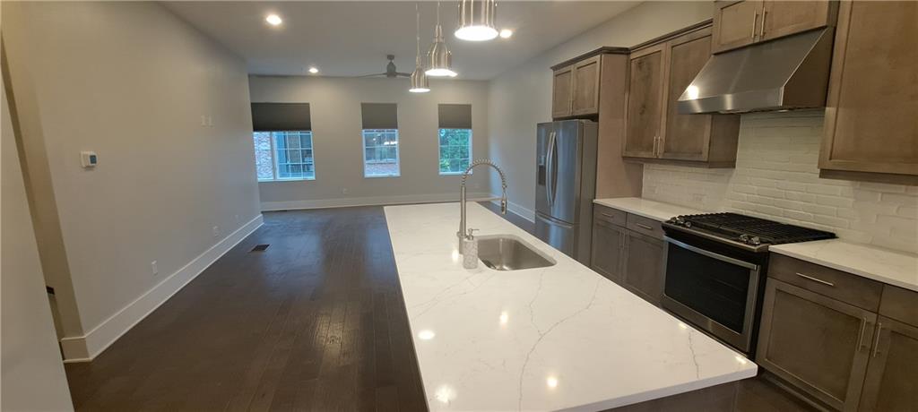 306 Fair Street Southwest Atlanta, GA 30313 - Photo 3 of 21