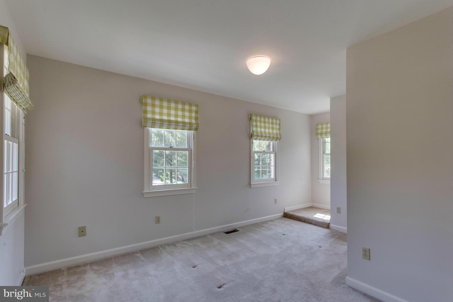 6263 Park Road McLean, VA 22101 - Photo 22 of 28 In-Law Sitting Room