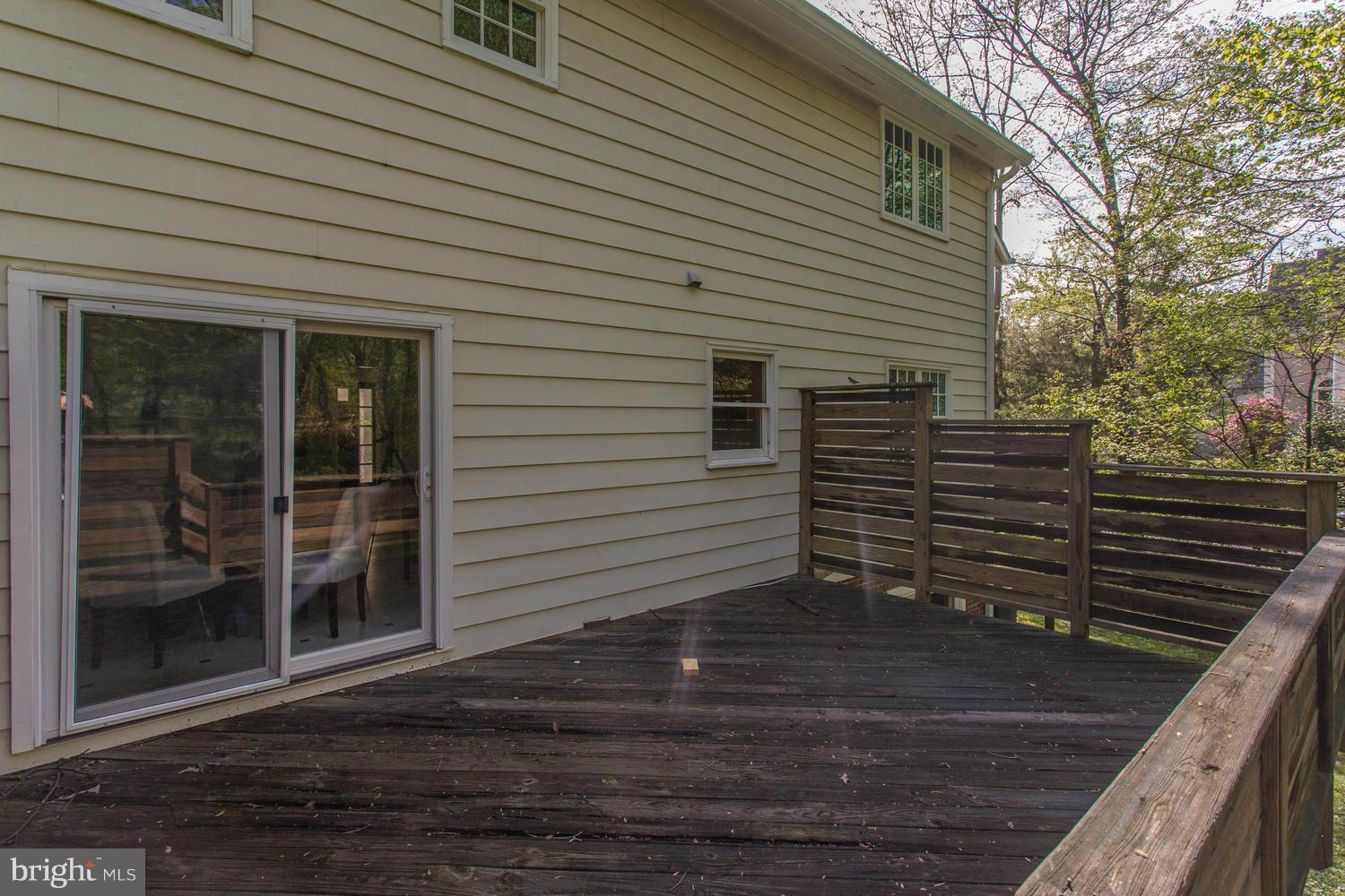 6263 Park Road McLean, VA 22101 - Photo 24 of 28 Back Deck