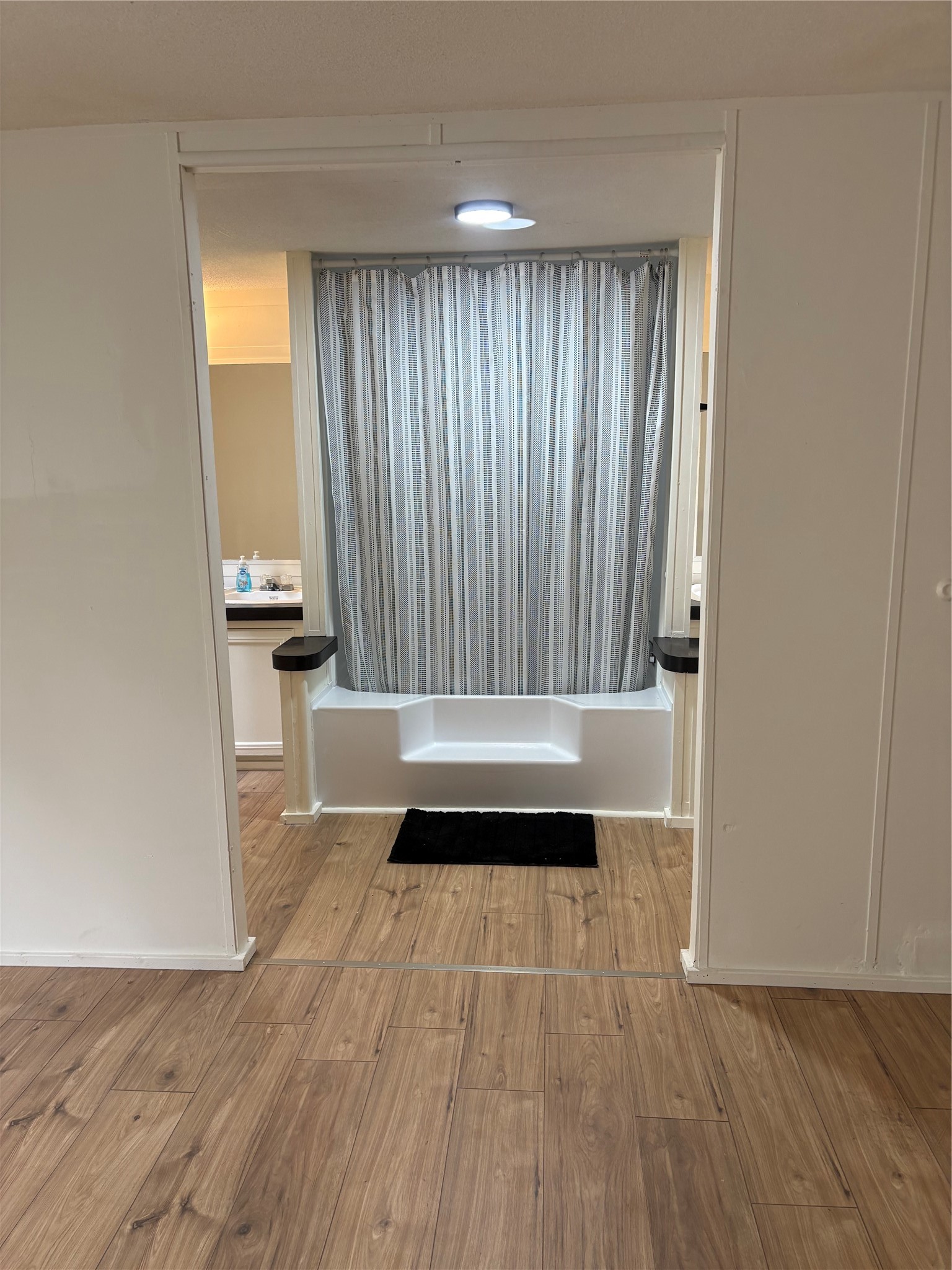 144 Lees Village Road Livingston, TX 77351 - Photo 5 of 16 Sink in and relax in this brand new garden tub shower!