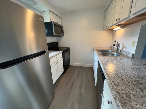 $1,900 | 47 West Utica Street, Oswego, NY 13126