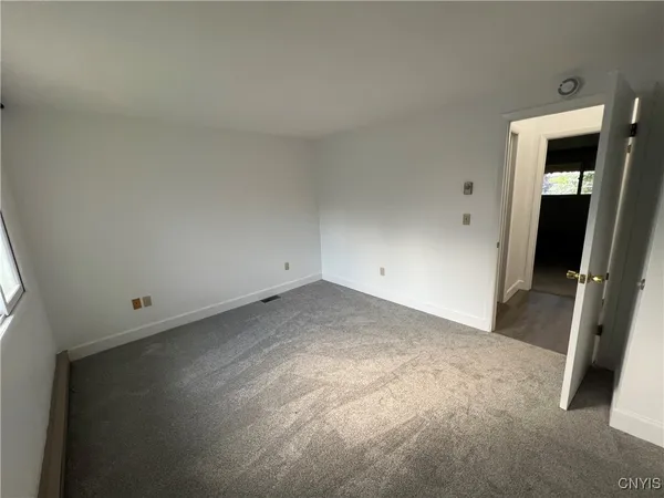 $1,900 | 47 West Utica Street, Oswego, NY 13126