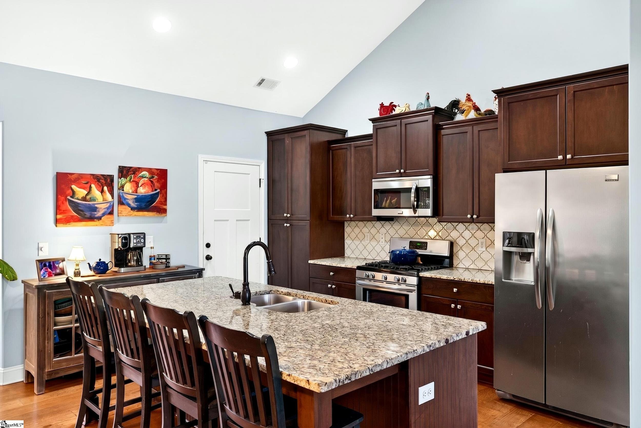 205 Cedar Knl Way Greer, SC 29651 - Photo 13 of 45