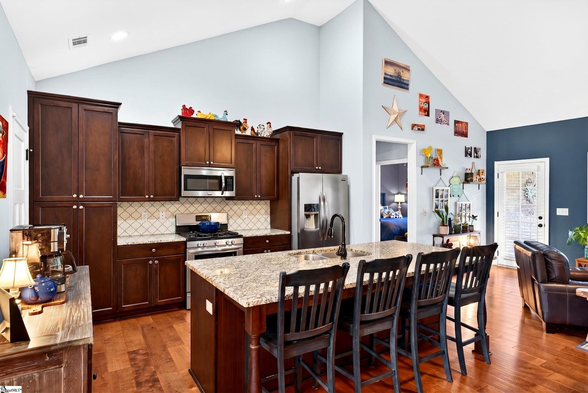 205 Cedar Knl Way Greer, SC 29651 - Photo 15 of 45