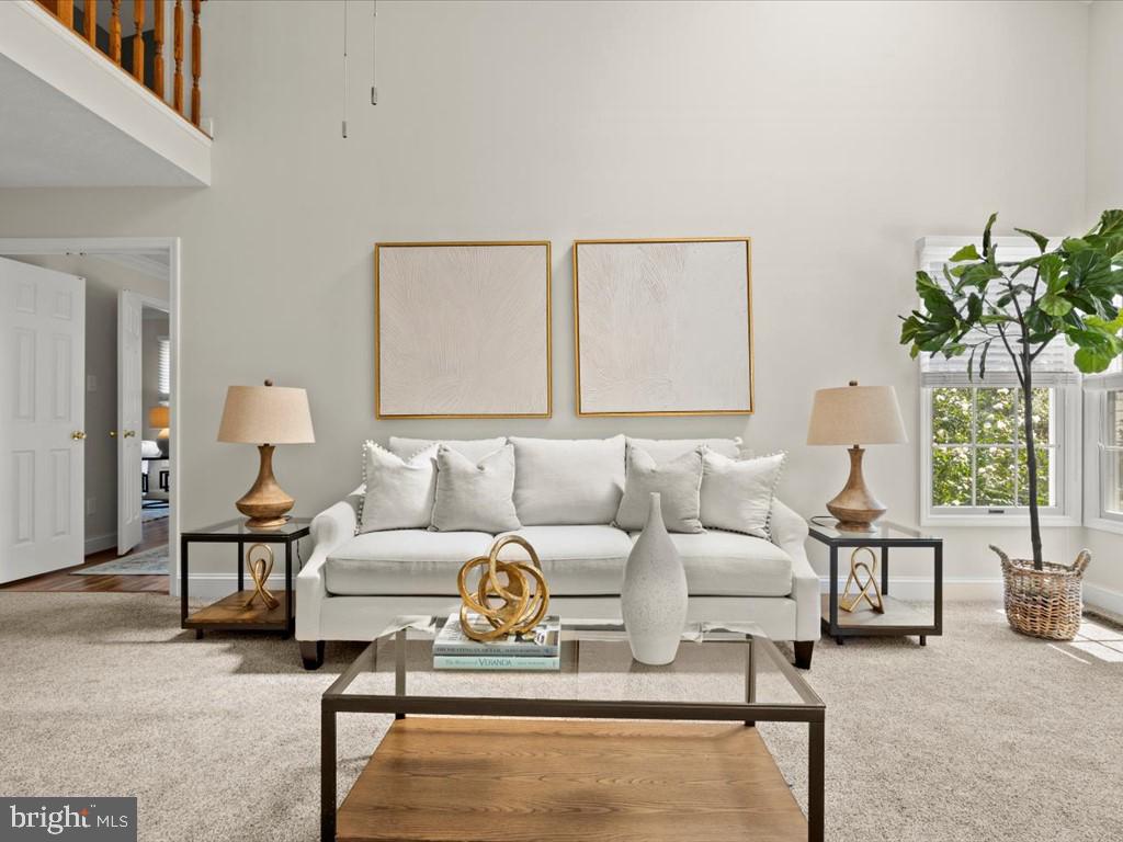 12709 Roark Court Reston, VA 20191 - Photo 12 of 51 Family Room