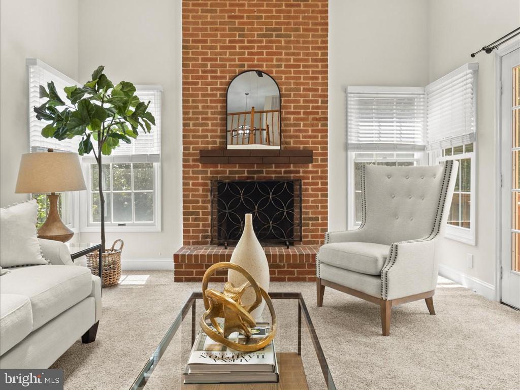 12709 Roark Court Reston, VA 20191 - Photo 13 of 51 Family Room