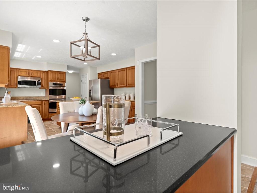 12709 Roark Court Reston, VA 20191 - Photo 17 of 51 Bonus Beverage center