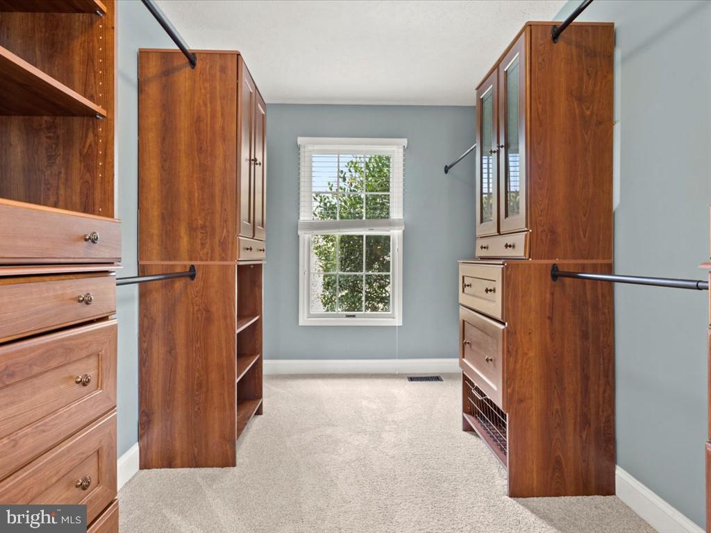 12709 Roark Court Reston, VA 20191 - Photo 29 of 51 Master Closet
