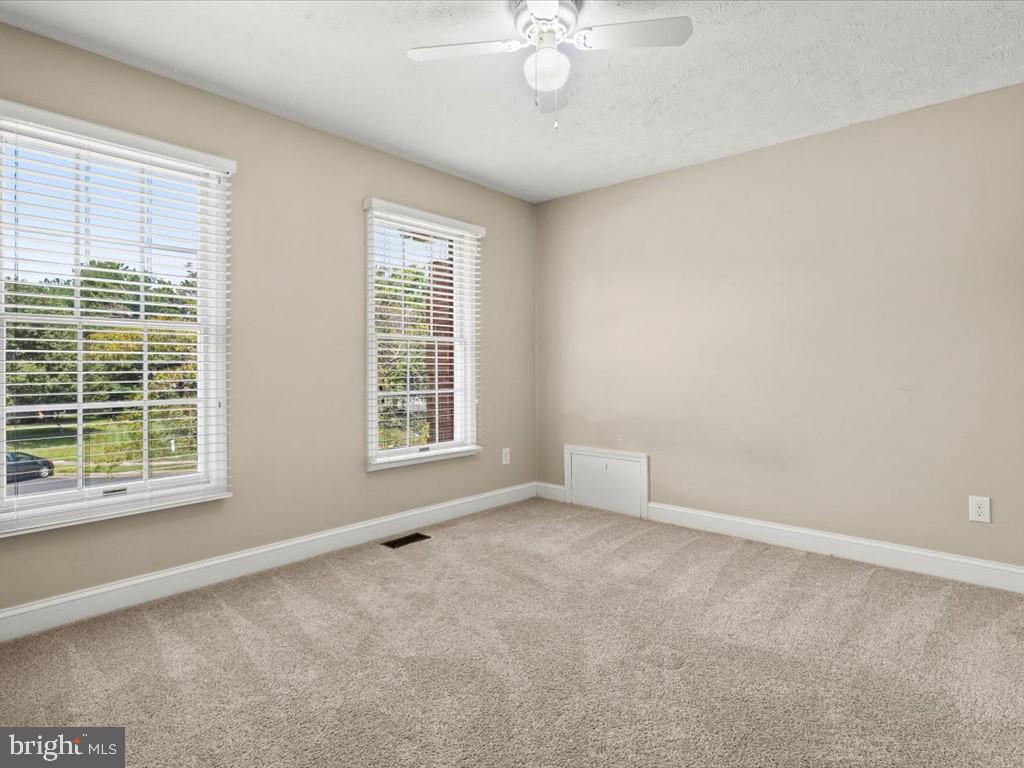 12709 Roark Court Reston, VA 20191 - Photo 36 of 51 Bedroom 4