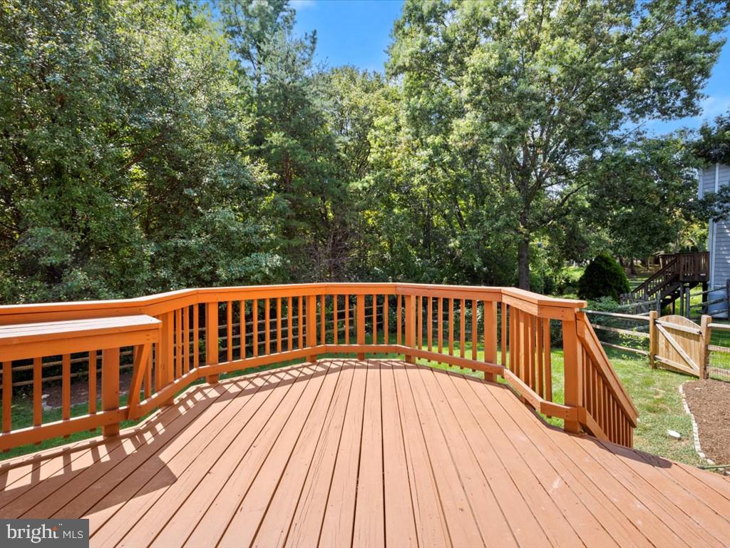 12709 Roark Court Reston, VA 20191 - Photo 48 of 51 Freshly painted deck