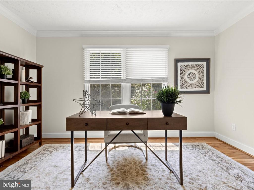 12709 Roark Court Reston, VA 20191 - Photo 9 of 51 Main Level Office/study