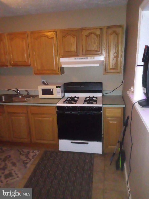 572 Compass Road East Middle River, MD 21220 - Photo 2 of 18