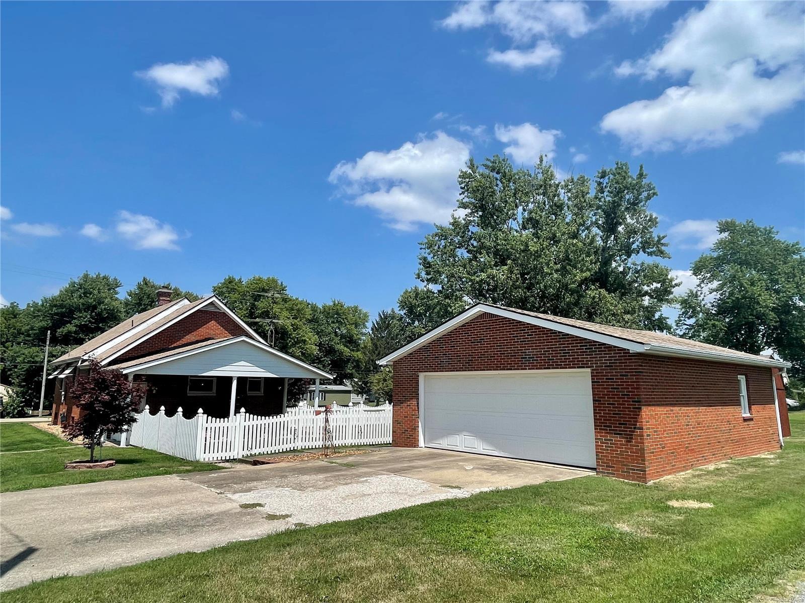 400 Dorsey Road Gillespie, IL 62033 - Photo 5 of 25