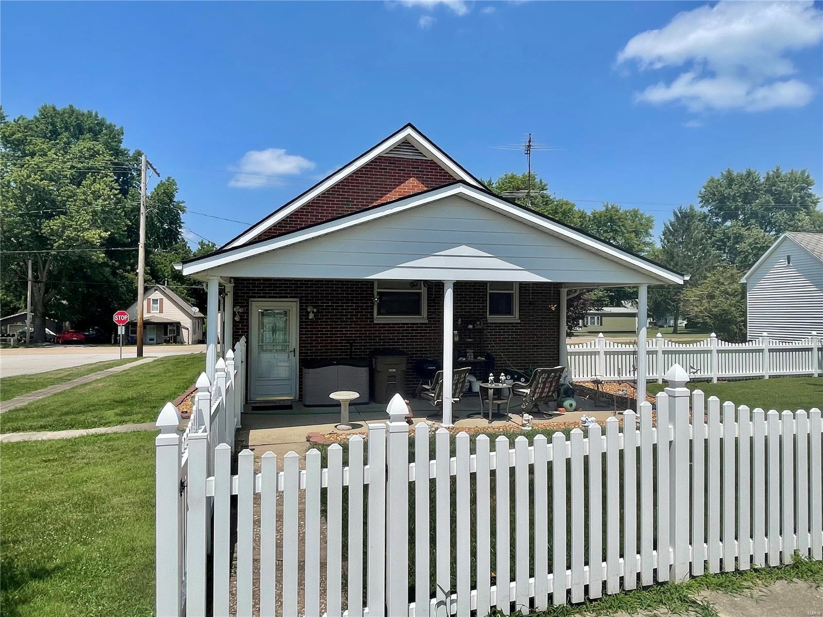 400 Dorsey Road Gillespie, IL 62033 - Photo 9 of 25