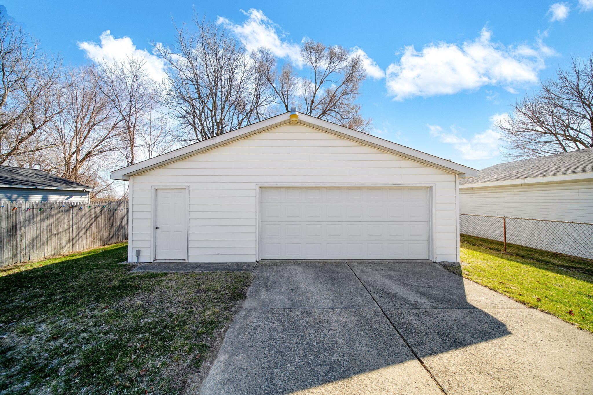 409 Bates Street Jackson, MI 49202 - Photo 32 of 45 32