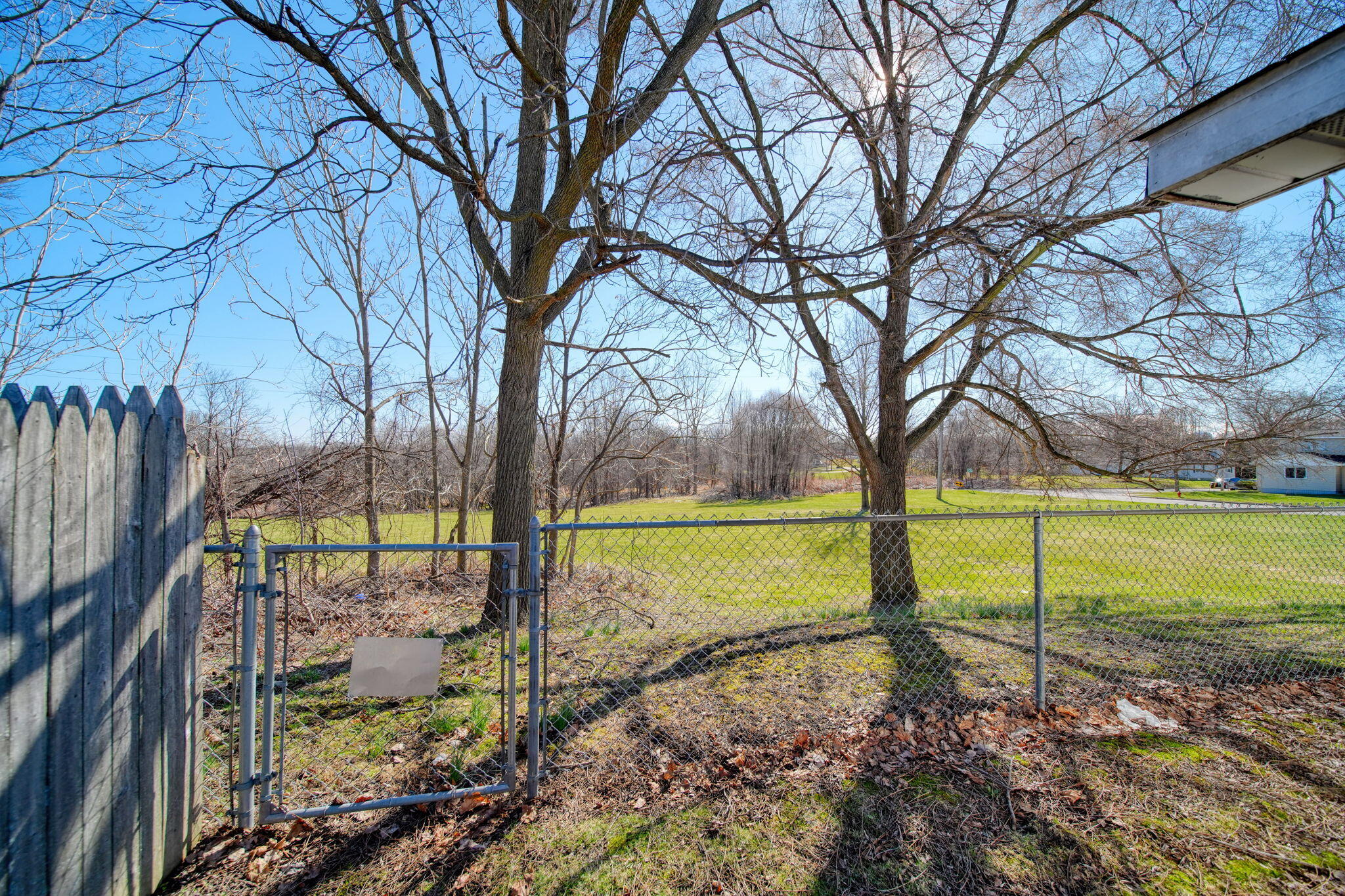 409 Bates Street Jackson, MI 49202 - Photo 37 of 45 37