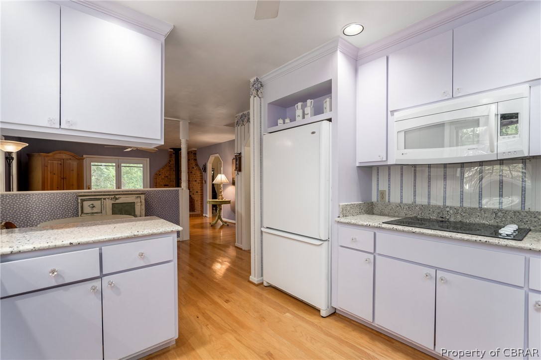 279 Peake Road Weems, VA 22576 - Photo 11 of 49 Kitchen with Granite Counters