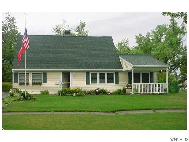 983 Stony Point Road Grand Island, NY 14072 - Photo 1 of 1 Exterior Front