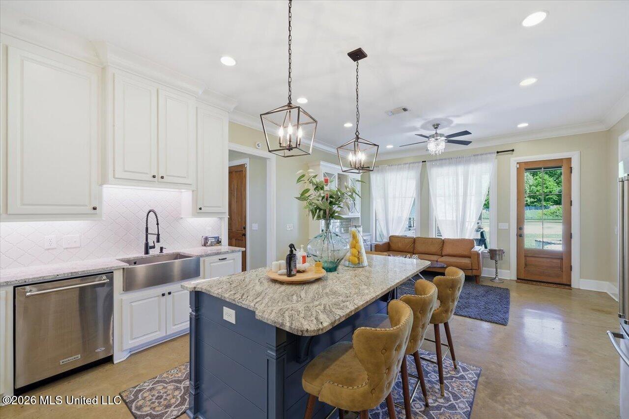 180 Crossview Place Brandon, MS 39047 - Photo 14 of 73 14-180 Crossview Pl _ Home Tours MS