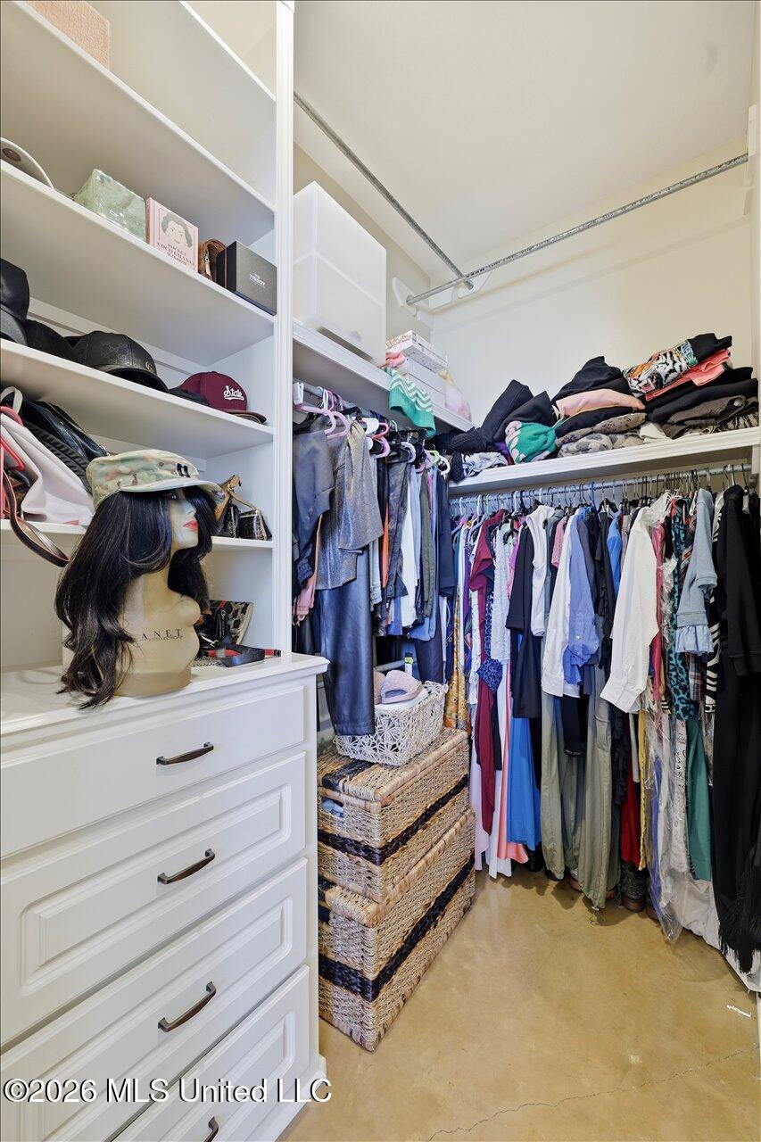 180 Crossview Place Brandon, MS 39047 - Photo 33 of 73 33-180 Crossview Pl _ Home Tours MS