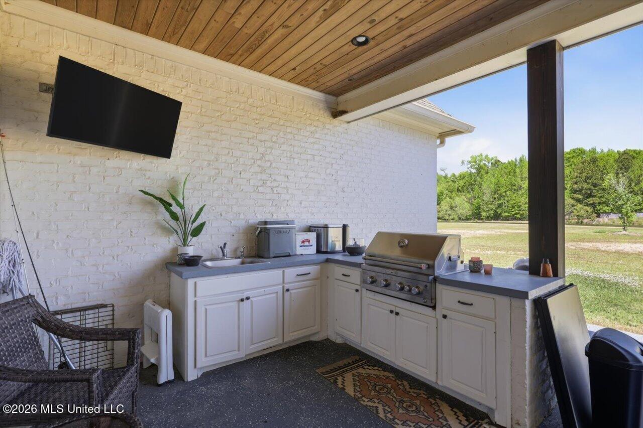 180 Crossview Place Brandon, MS 39047 - Photo 48 of 73 48-180 Crossview Pl _ Home Tours MS