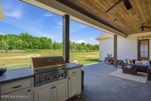 $620,000 | 180 Crossview Place, Brandon, MS 39047
