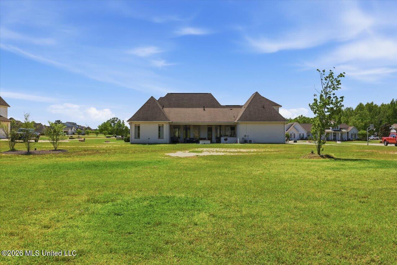 180 Crossview Place Brandon, MS 39047 - Photo 55 of 73 55-180 Crossview Pl _ Home Tours MS
