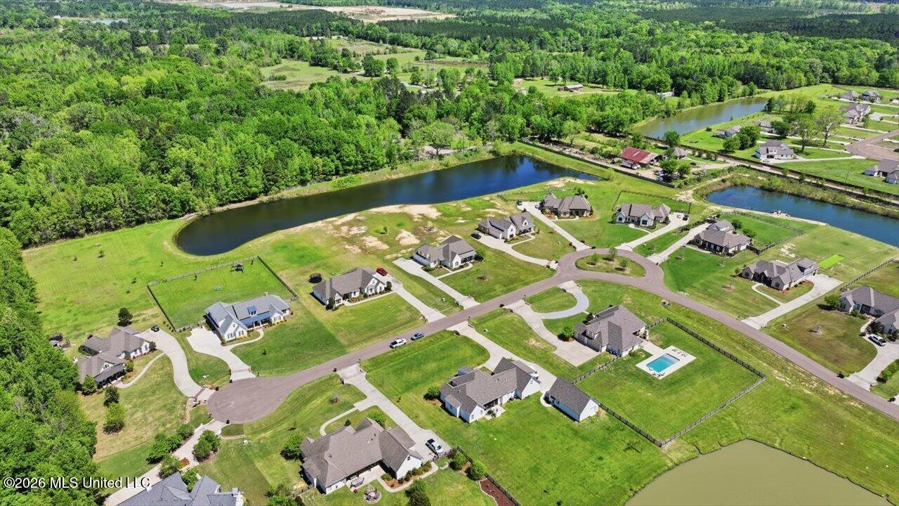180 Crossview Place Brandon, MS 39047 - Photo 56 of 73 56-180 Crossview Pl _ Home Tours MS