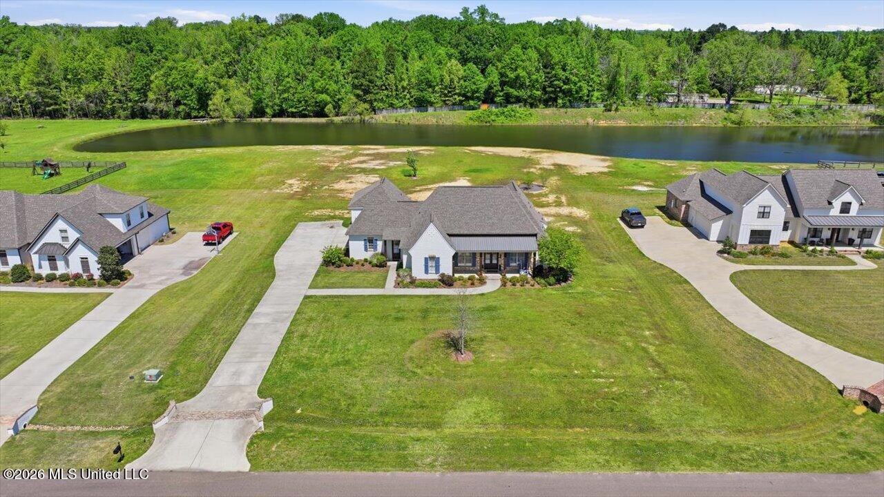 180 Crossview Place Brandon, MS 39047 - Photo 62 of 73 69-180 Crossview Pl _ Home Tours MS