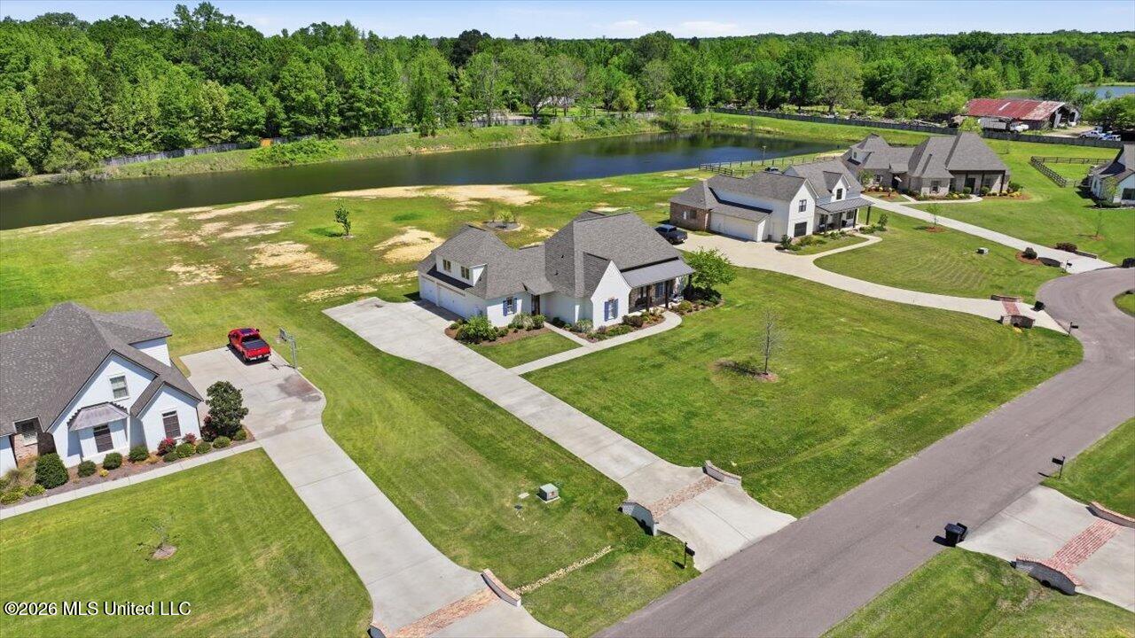 180 Crossview Place Brandon, MS 39047 - Photo 63 of 73 70-180 Crossview Pl _ Home Tours MS