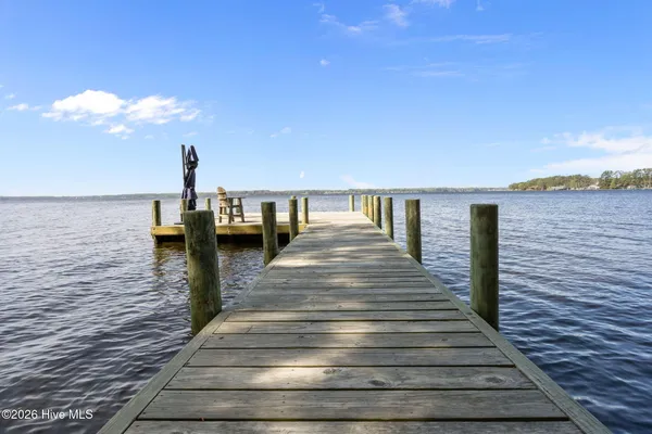 $1,500,000 | 127 Riverview Drive, Washington, NC 27889