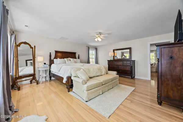 $1,500,000 | 127 Riverview Drive, Washington, NC 27889