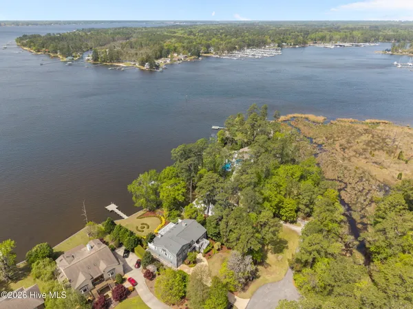 $1,500,000 | 127 Riverview Drive, Washington, NC 27889