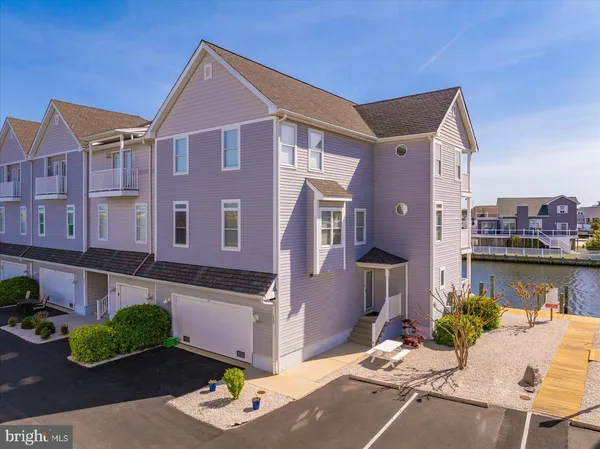 $1,199,990 | 39078 Beacon Drive, Unit 18, Fenwick Island, DE 19944