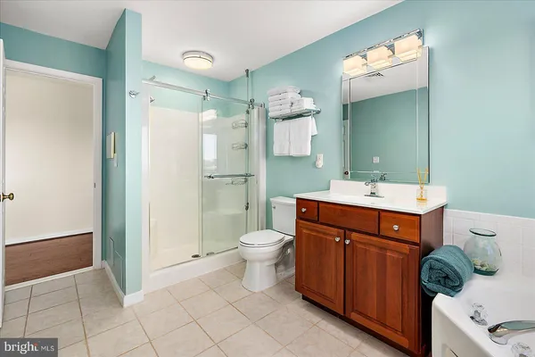 $1,199,990 | 39078 Beacon Drive, Unit 18, Fenwick Island, DE 19944