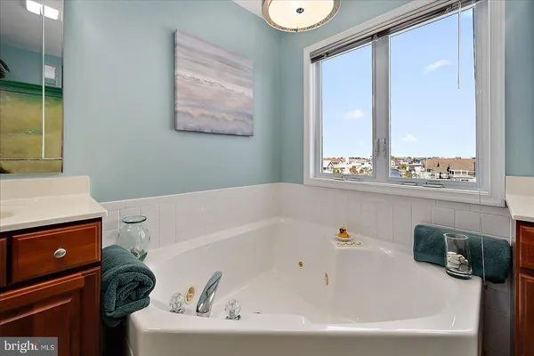 $1,199,990 | 39078 Beacon Drive, Unit 18, Fenwick Island, DE 19944