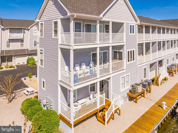 $1,199,990 | 39078 Beacon Drive, Unit 18, Fenwick Island, DE 19944