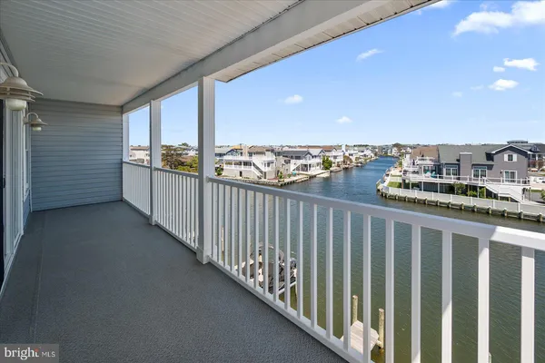$1,199,990 | 39078 Beacon Drive, Unit 18, Fenwick Island, DE 19944