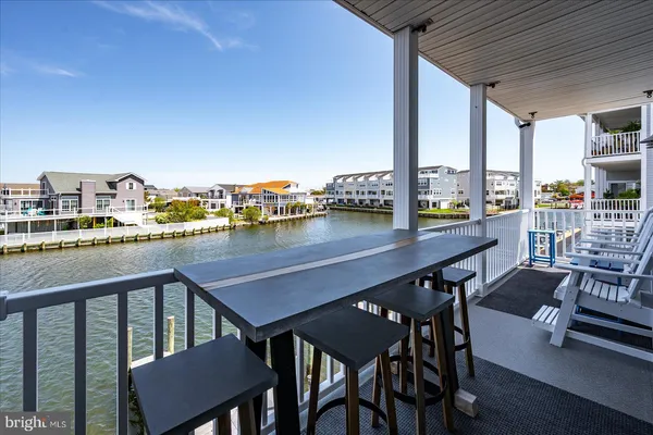$1,199,990 | 39078 Beacon Drive, Unit 18, Fenwick Island, DE 19944