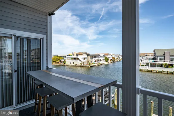 $1,199,990 | 39078 Beacon Drive, Unit 18, Fenwick Island, DE 19944