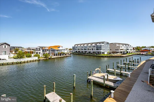 $1,199,990 | 39078 Beacon Drive, Unit 18, Fenwick Island, DE 19944