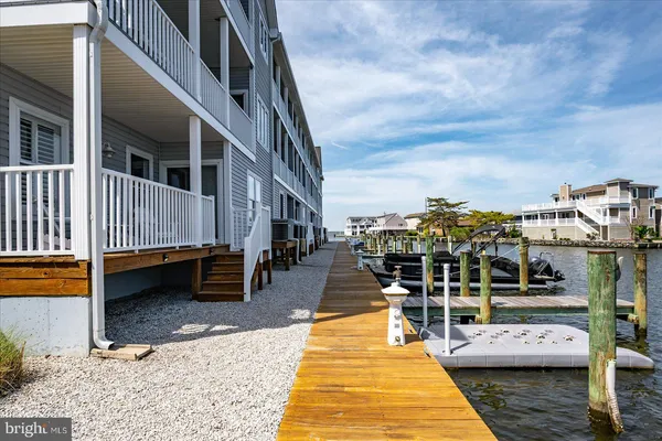 $1,199,990 | 39078 Beacon Drive, Unit 18, Fenwick Island, DE 19944